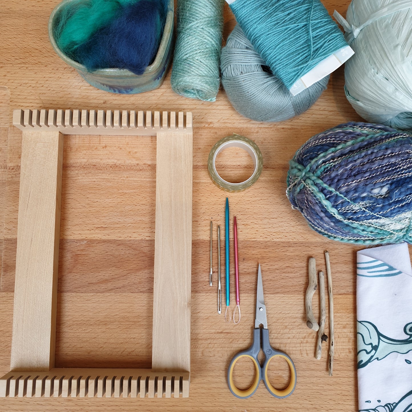 Rainbow Cloud Weaving: #peaceandcraft Workshop Project 2020: