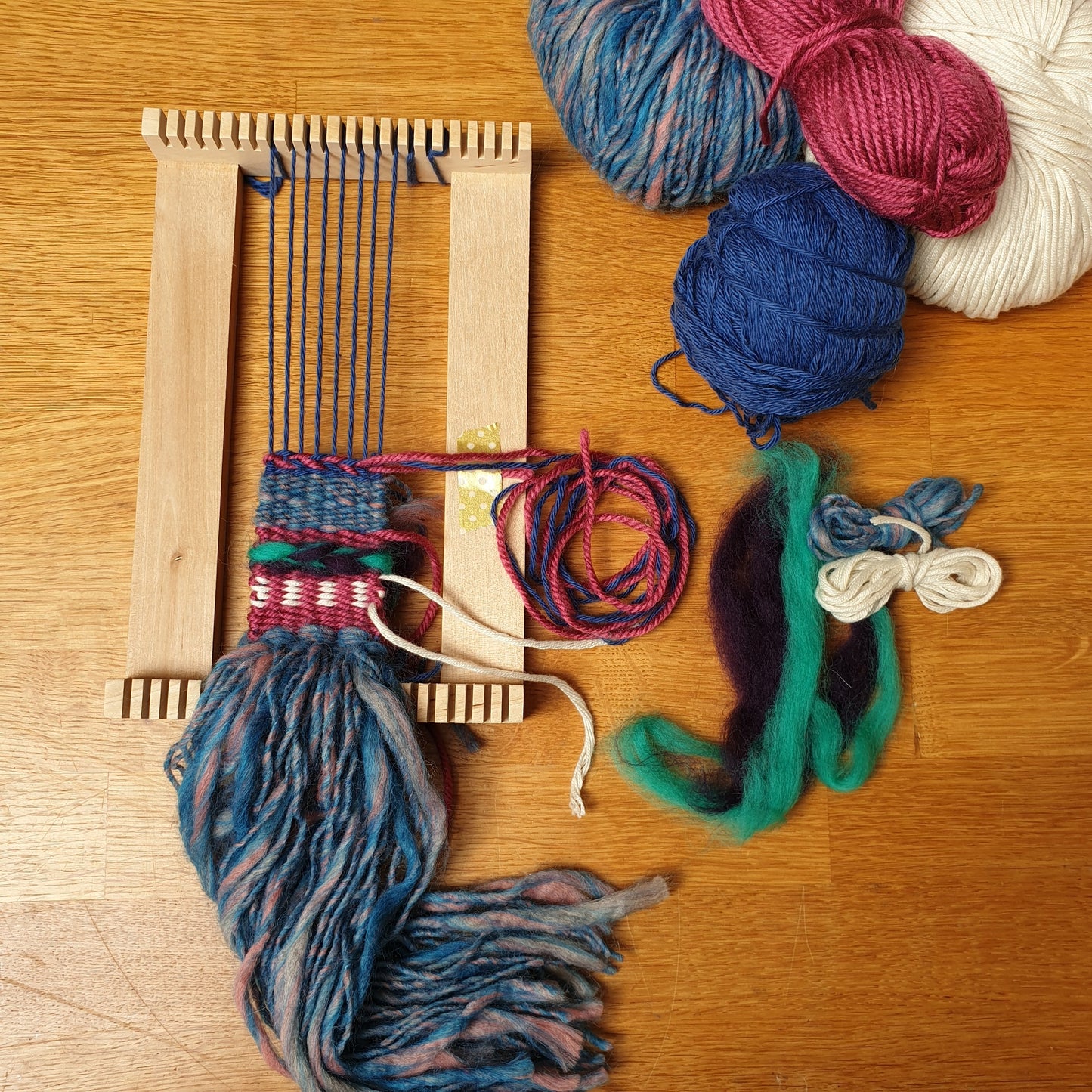 Mini Lap Loom Weaving: #peaceandcraft Workshop Project 2020