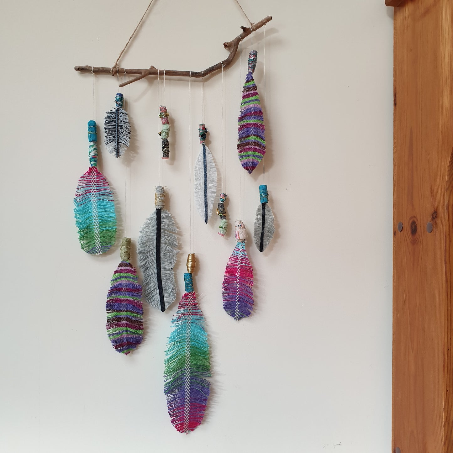 Feathers & Beads Mobile: #peaceandcraft Workshop Project 2020