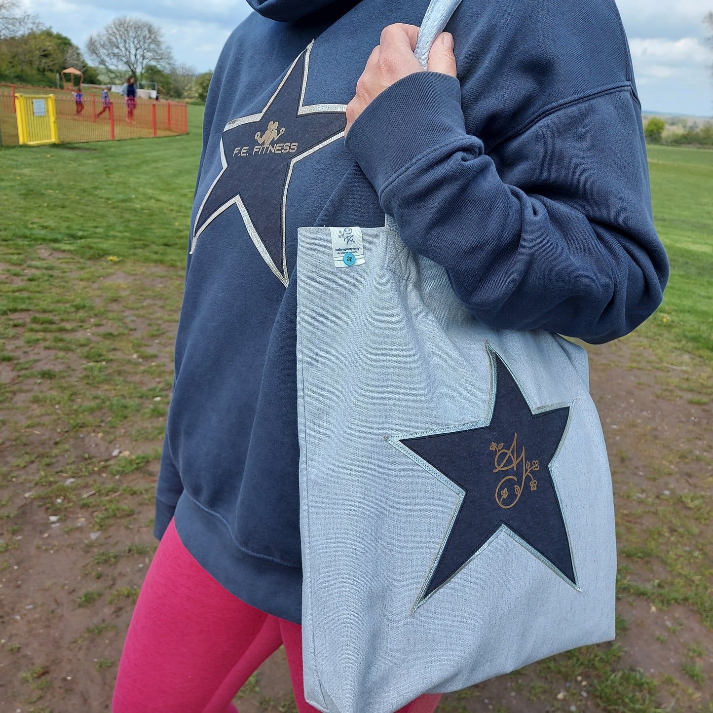 STRONG RECYCLED TOTE BAG