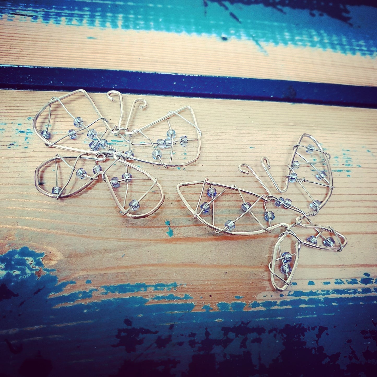 Wire Beaded Insects: #peaceandcraft Workshop Project 2020