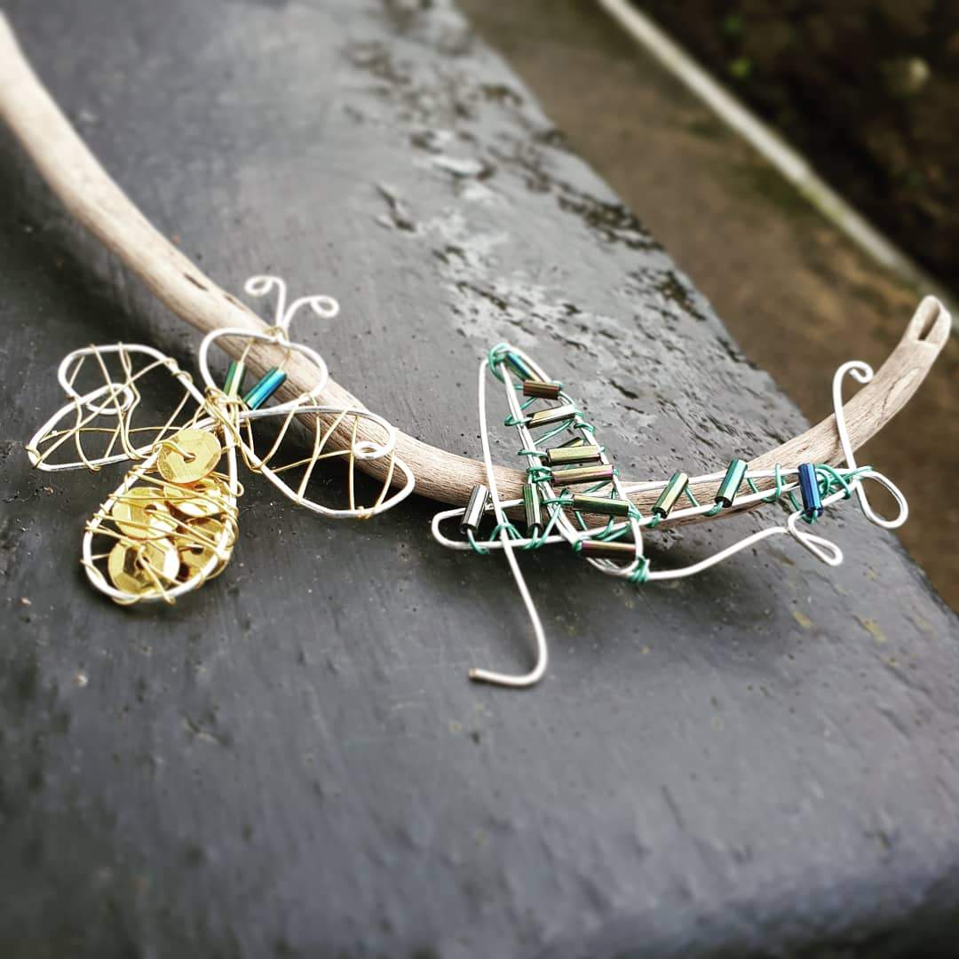 Wire Beaded Insects: #peaceandcraft Workshop Project 2020