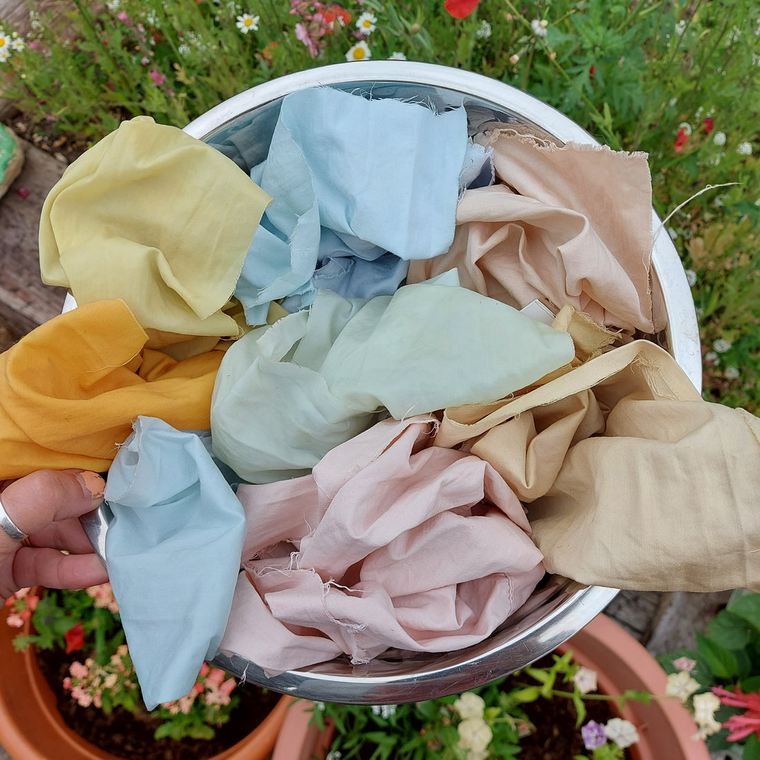 Natural dye experiments: from the kitchen