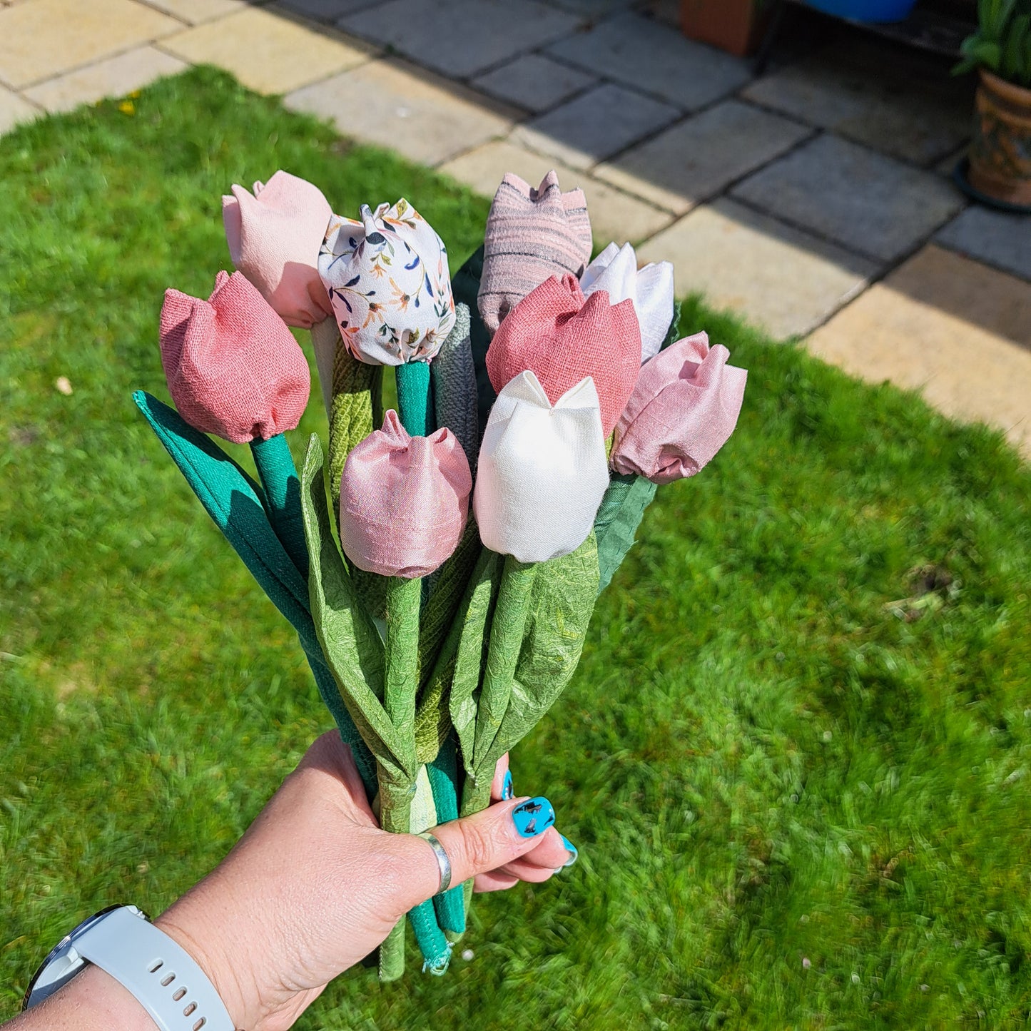 Scrapcrafting: Spring Tulips & Birds Nests [BOOK VIA VENUE]