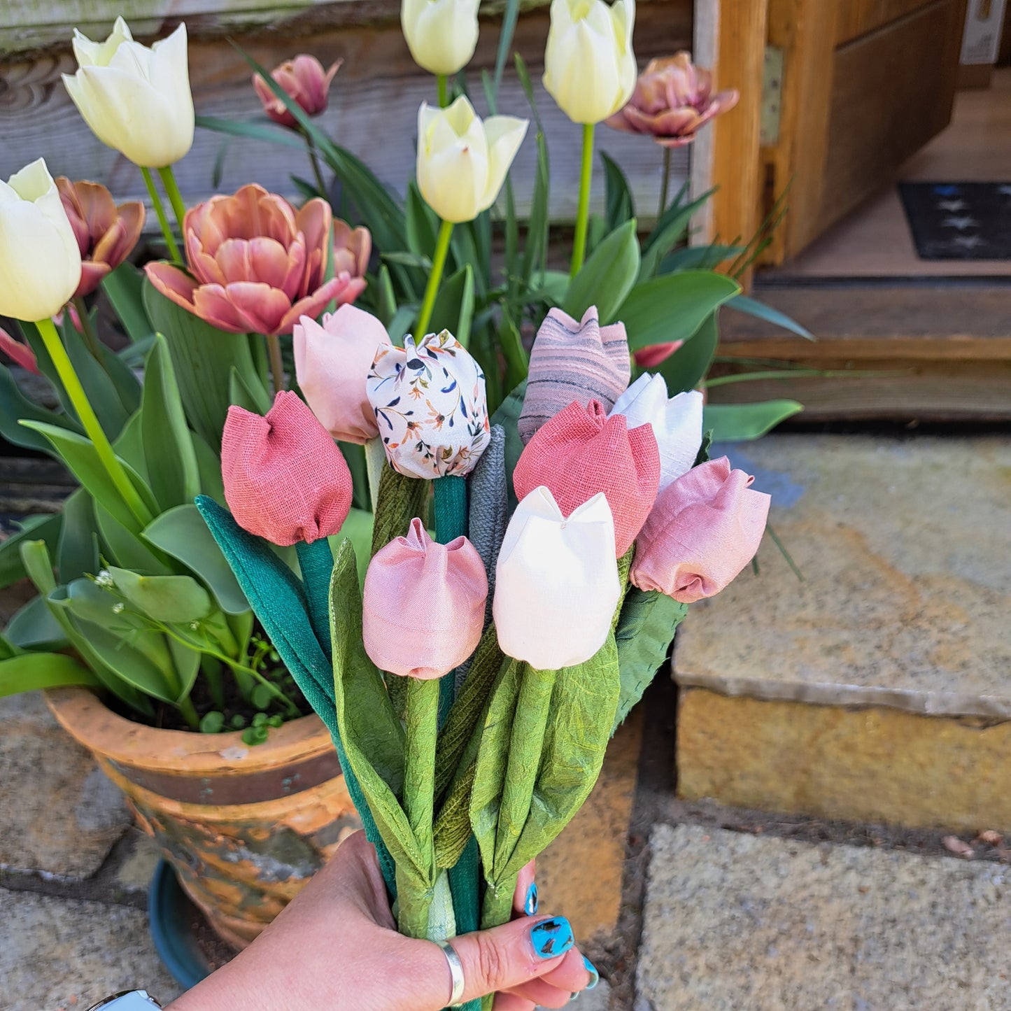 Scrapcrafting: Spring Tulips & Birds Nests [BOOK VIA VENUE]