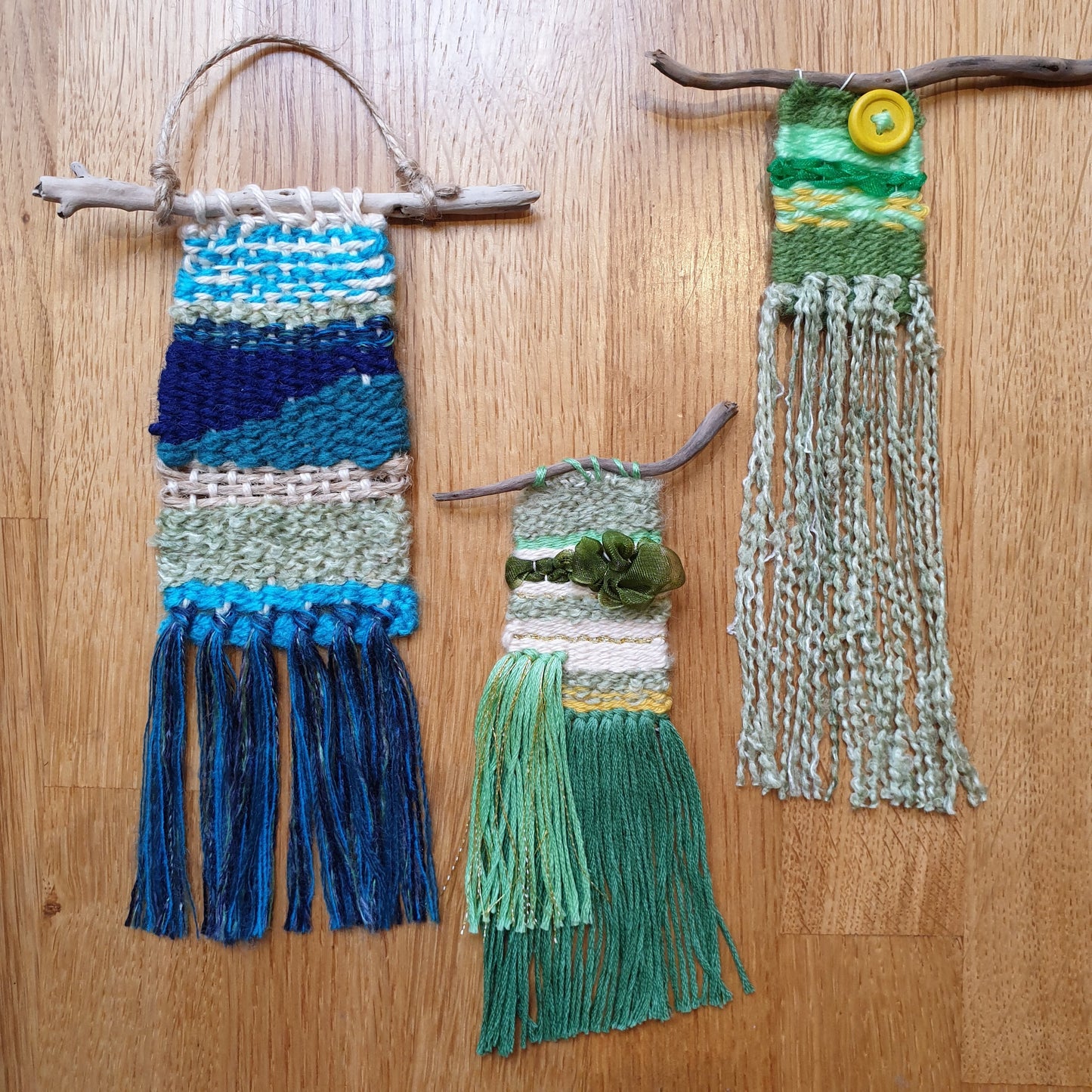 Mini Lap Loom Weaving: #peaceandcraft Workshop Project 2020