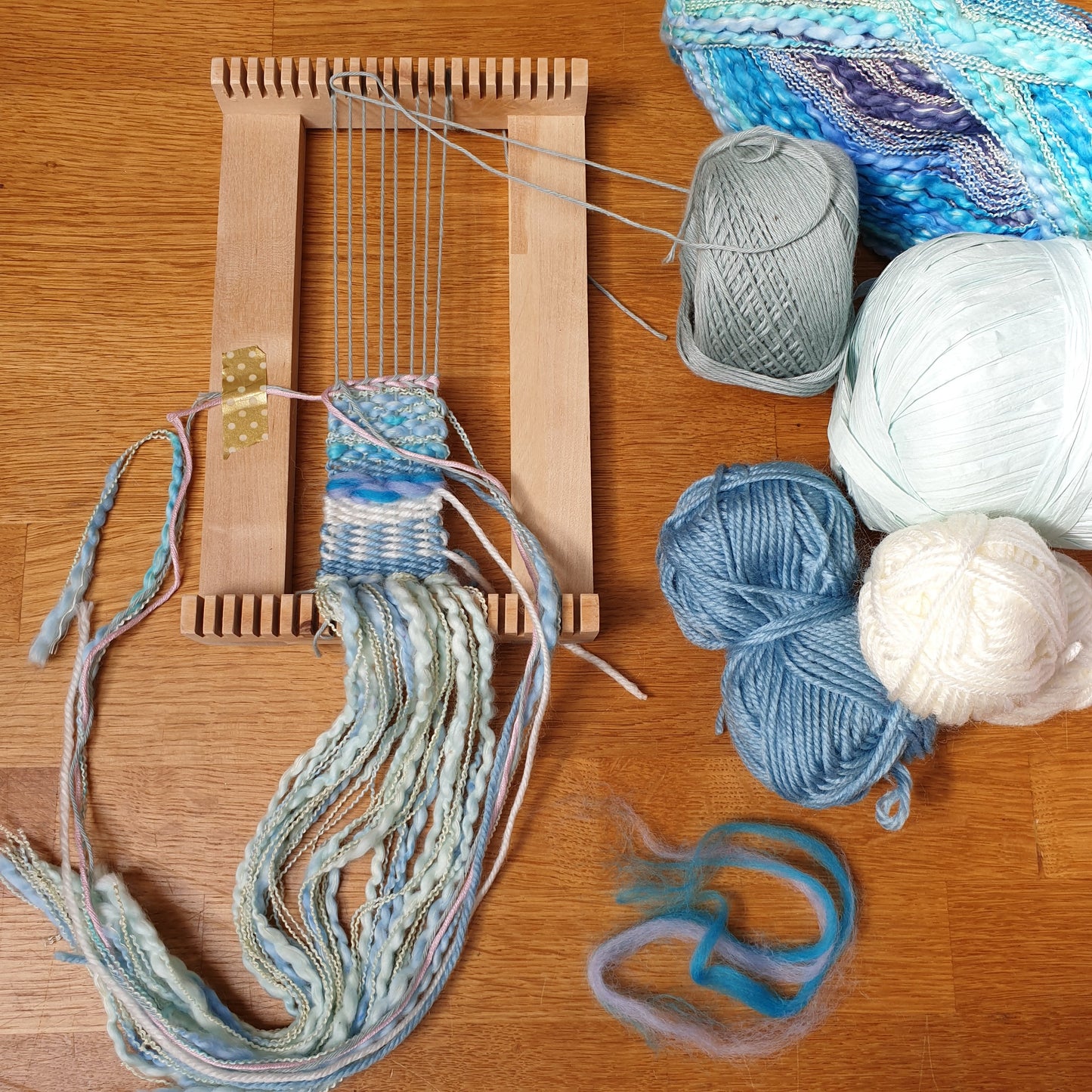 Mini Lap Loom Weaving: #peaceandcraft Workshop Project 2020