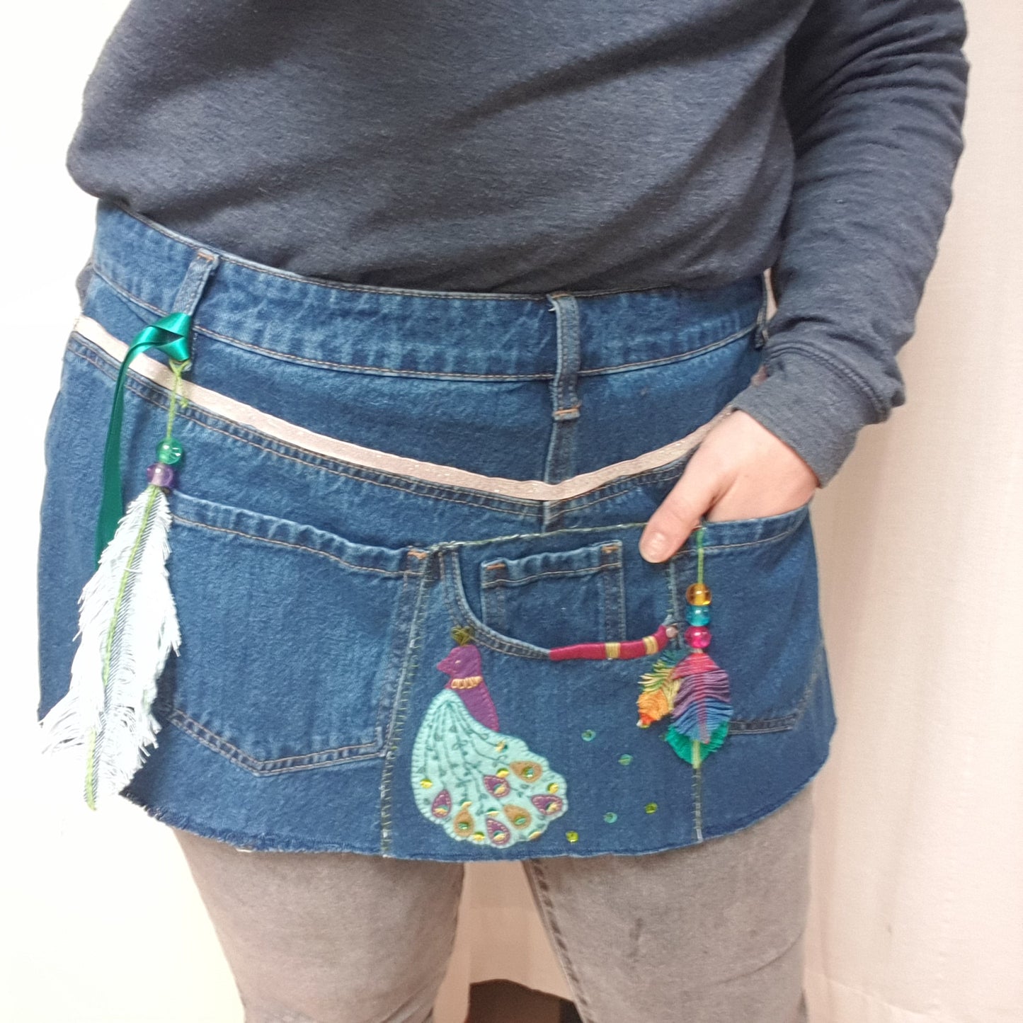 Upcycled Denim Craft Apron: #peaceandcraft Workshop Project 2020