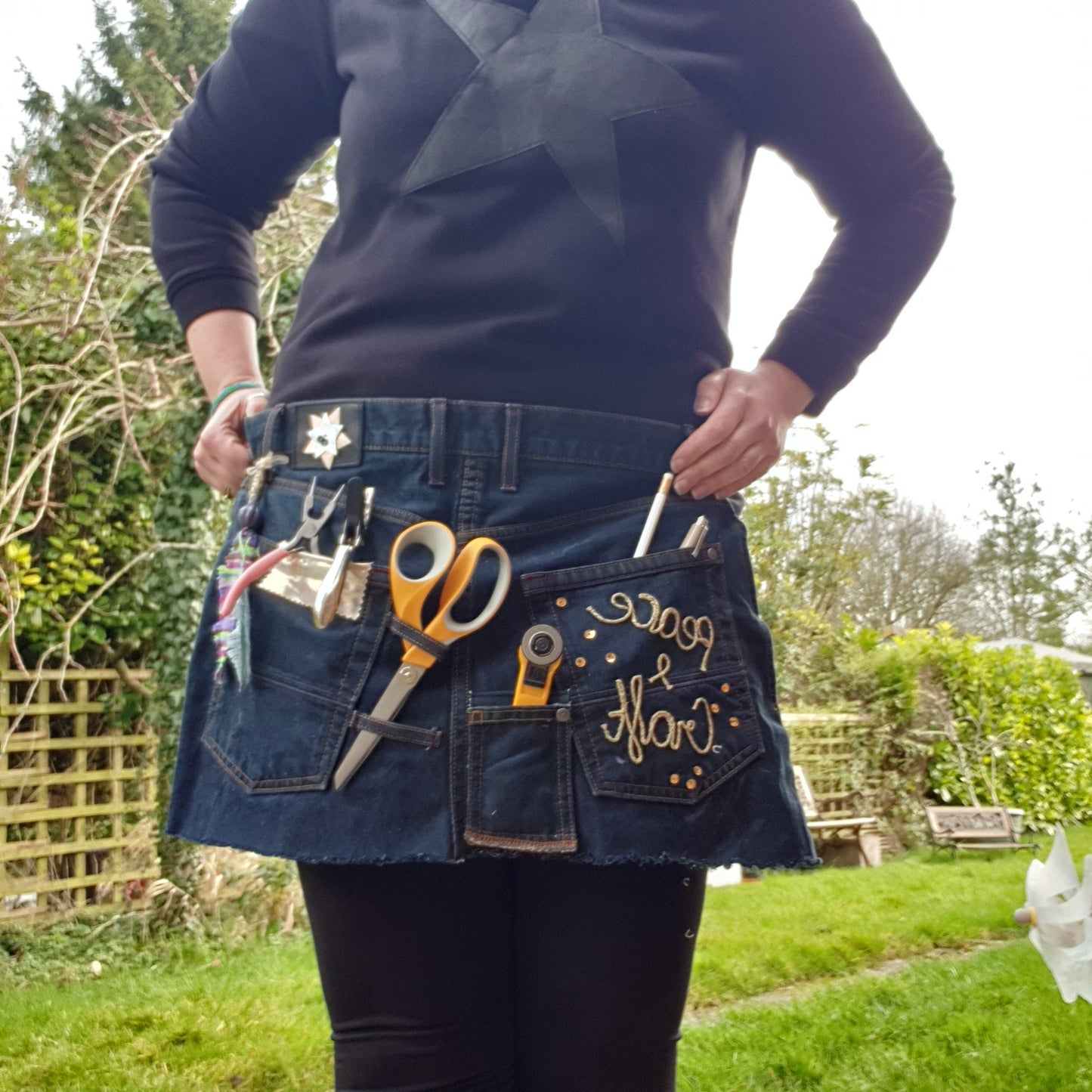 Upcycled Denim Craft Apron: #peaceandcraft Workshop Project 2020