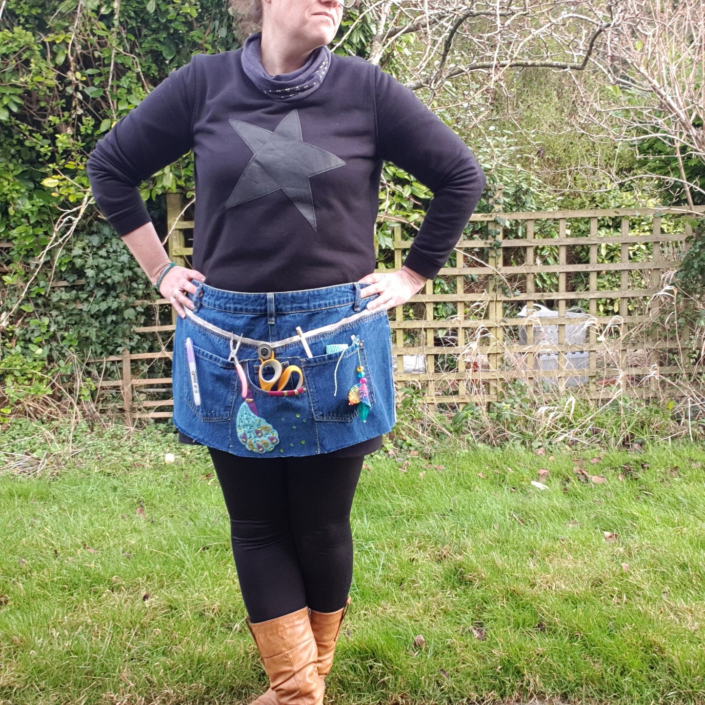 Upcycled Denim Craft Apron: #peaceandcraft Workshop Project 2020