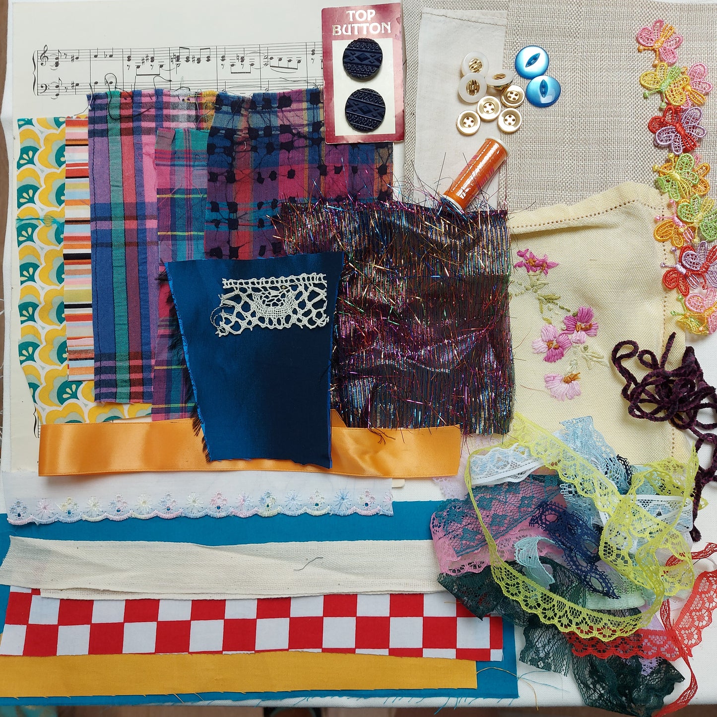 Scrapcraft Treasure Boxes - Scraps Craft Handstitching Inspiration (Restocking soon)