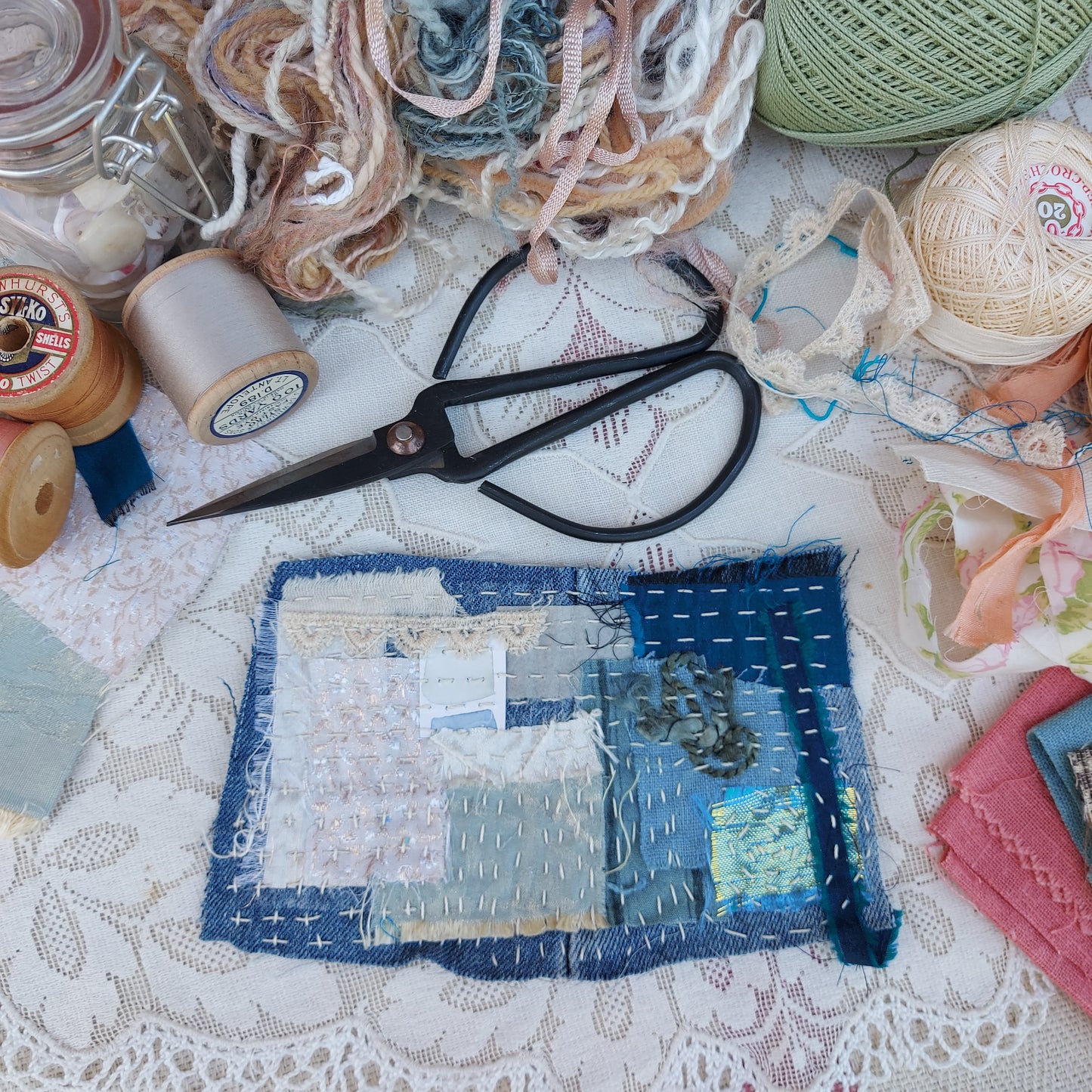 Mindful Scrapcrafting at Kingshill House (5/6 week course) [CURRENTLY FULL]