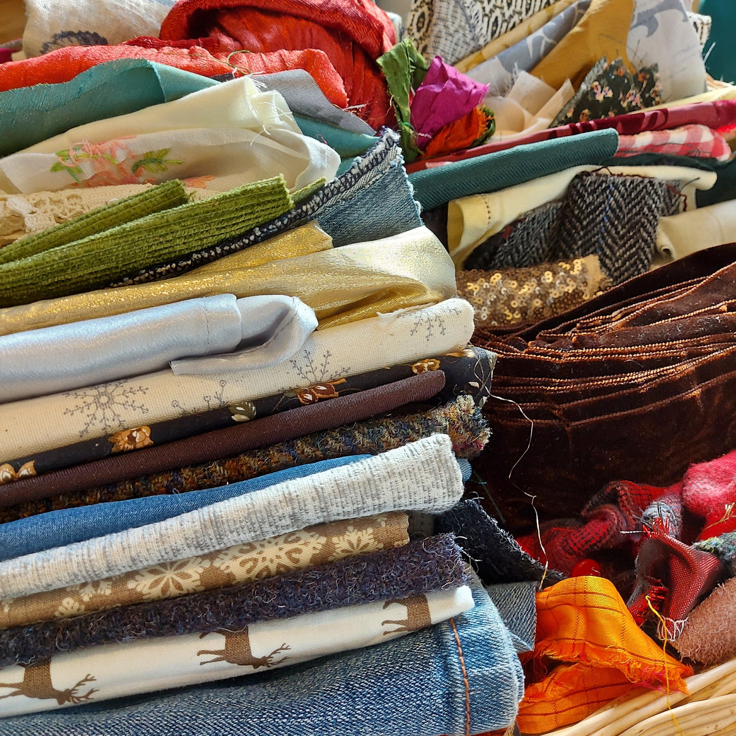 Scrapcrafting: Spring Tulips & Birds Nests [BOOK VIA VENUE]